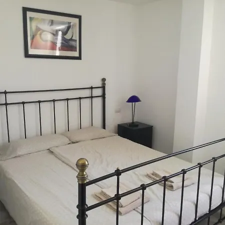 Two Bedroom 2 Min From Apartament *